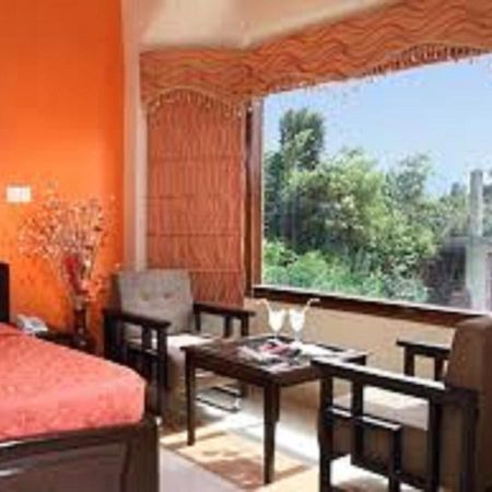 Polo Regency Hotel Sundarnagar Bagian luar foto